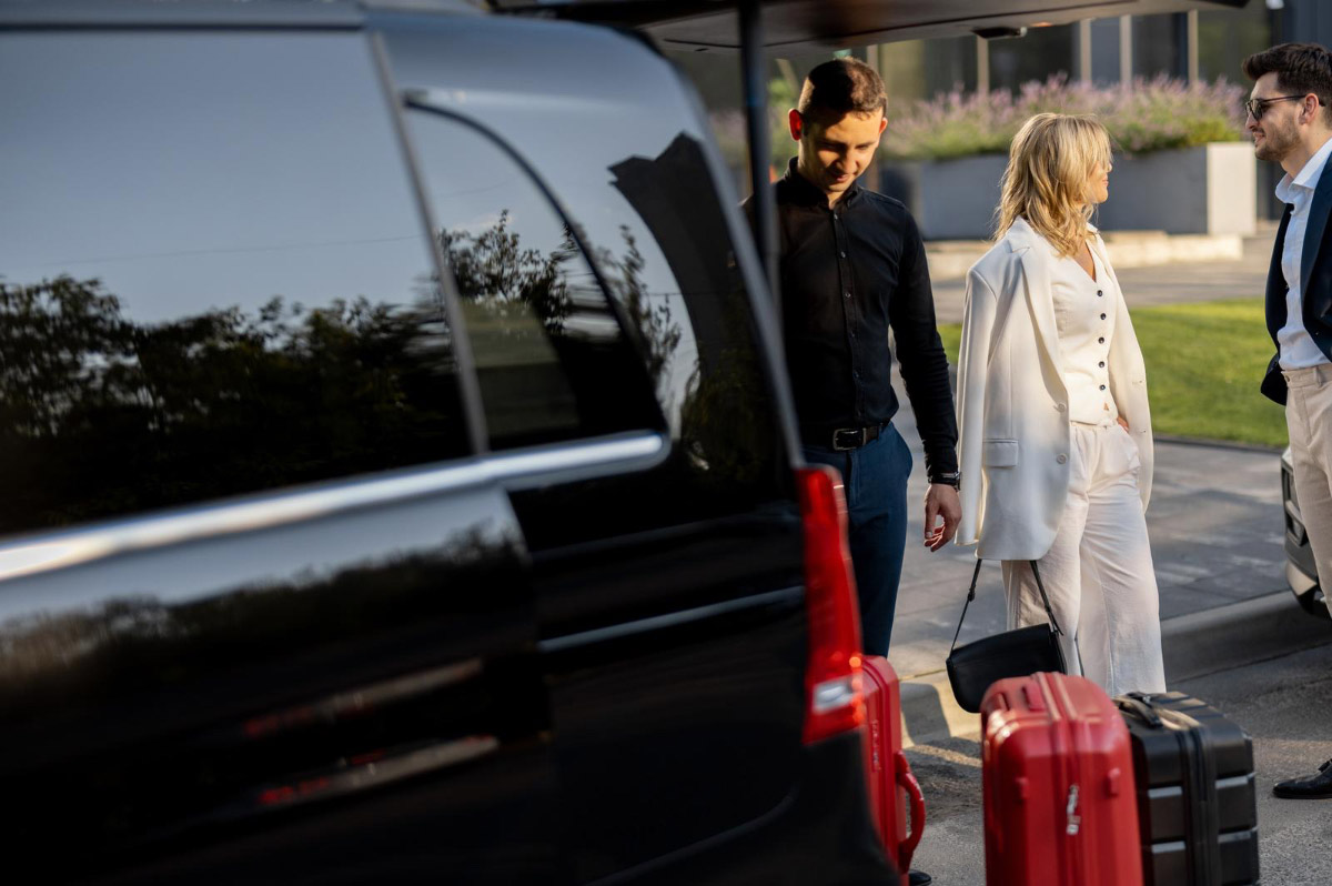 How to Book Reliable Airport Car Service in New York for Stress-Free Travel